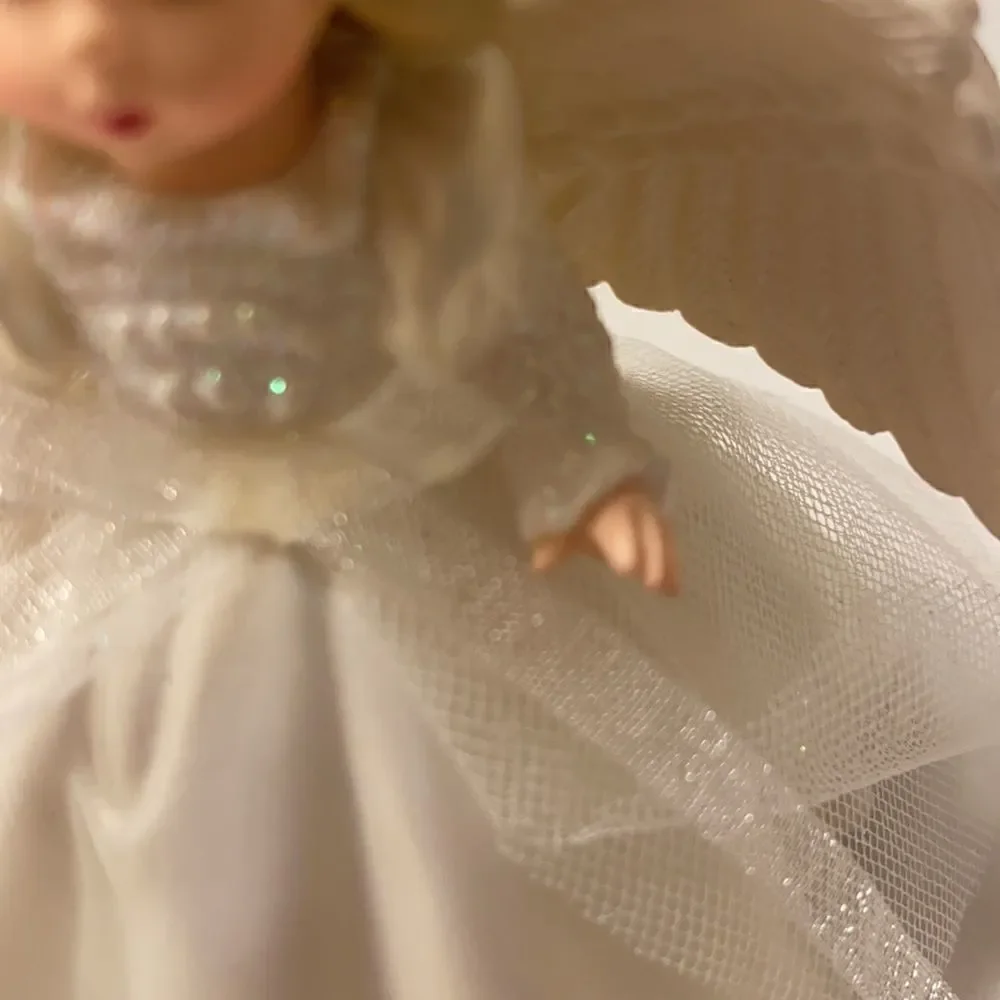 HALLMARK 2000 #3 TWILIGHT ANGEL MADAME ALEXANDER